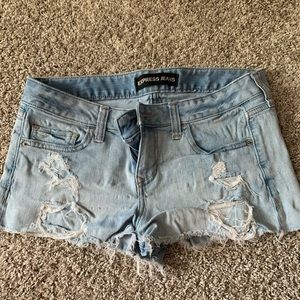 Express jean shorts. Size 6.